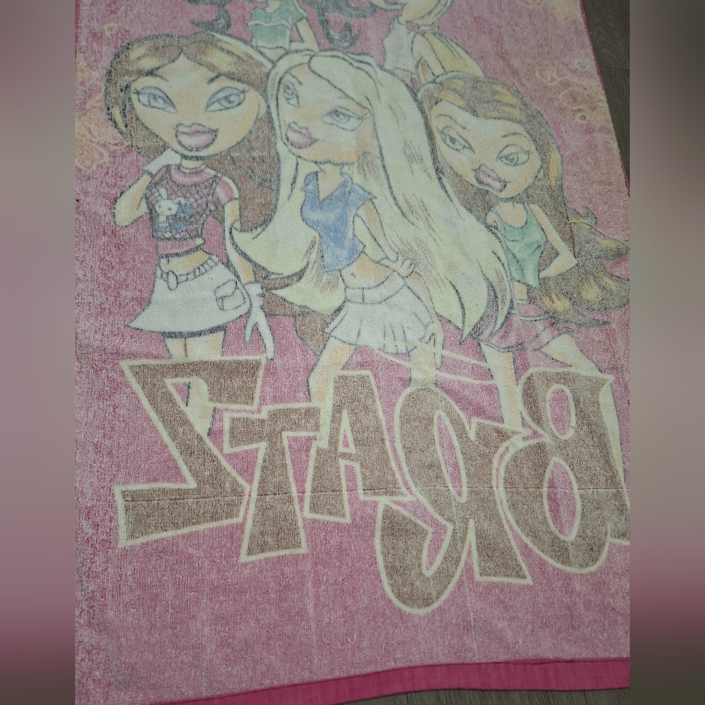 BRATZ Beach Towel Retro Vintage? 30 By 55 Inches - Picture 5 of 6